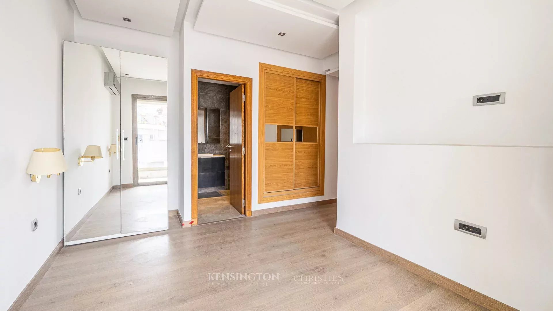 Exceptional Apartment Close to City Center – Casablanca in Casablanca, Morocco