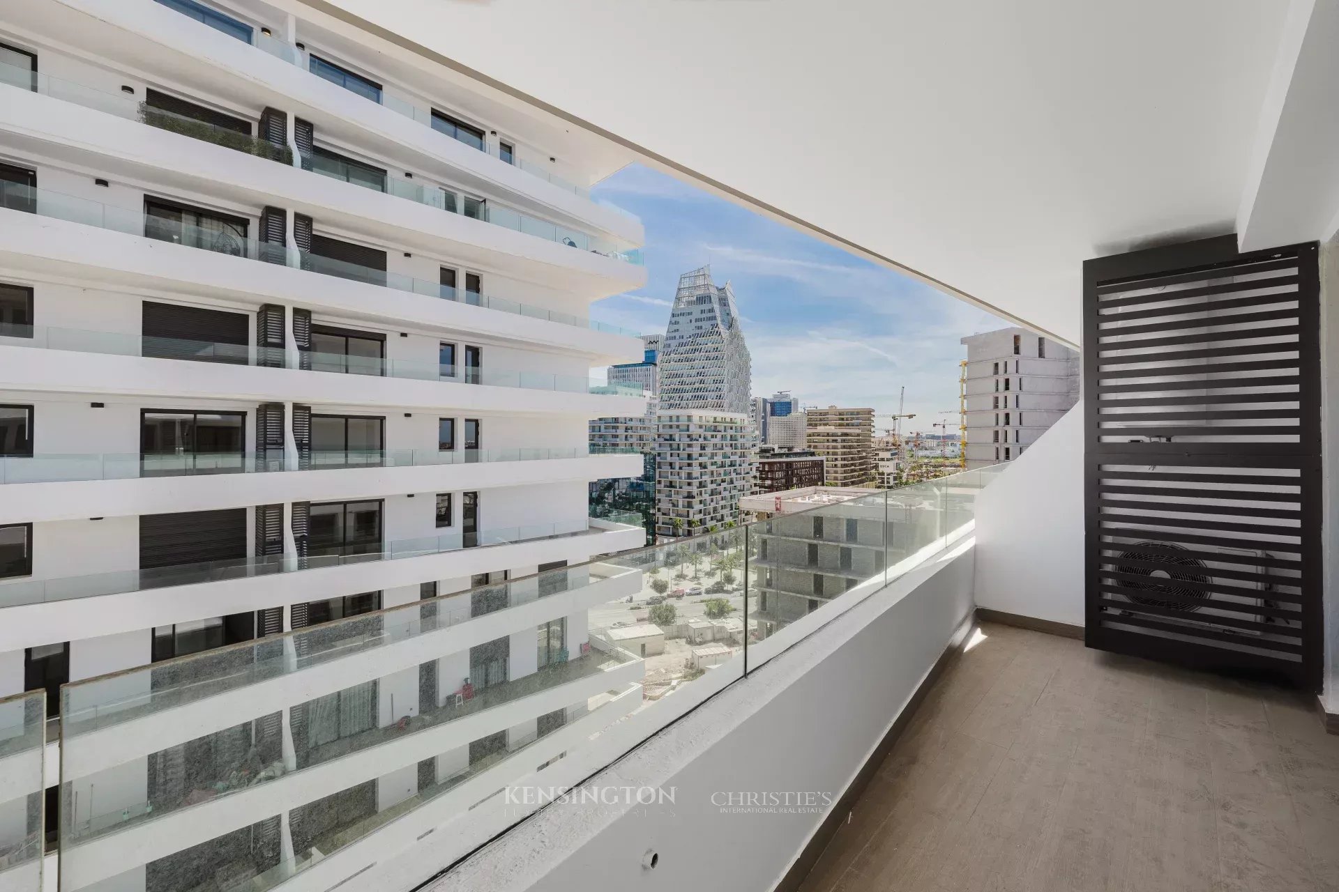 Brand New Luxury Apartment – 159 M² – CFC Casablanca (11th Floor) in Casablanca, Morocco