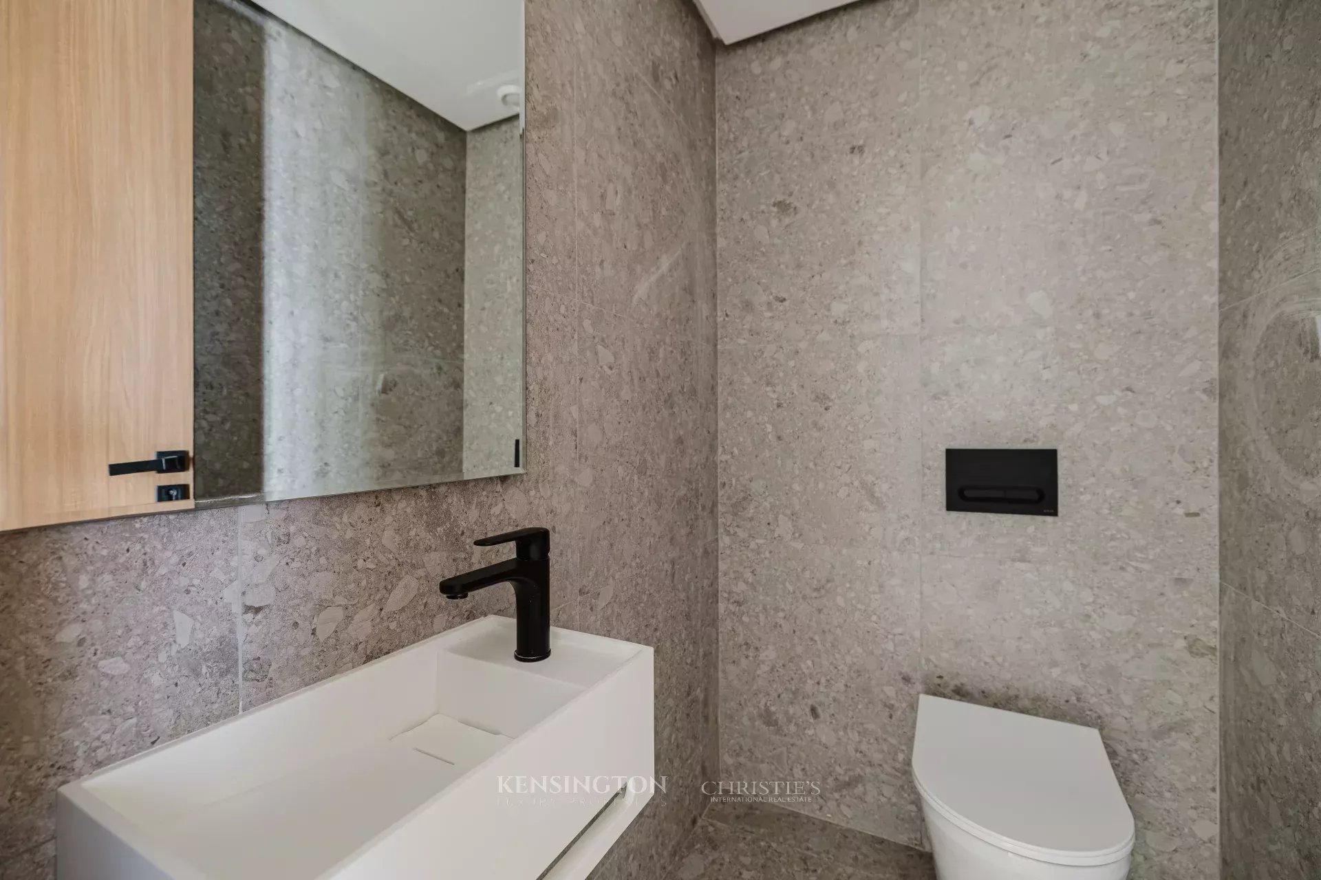 Brand New Luxury Apartment – 159 M² – CFC Casablanca (11th Floor) in Casablanca, Morocco