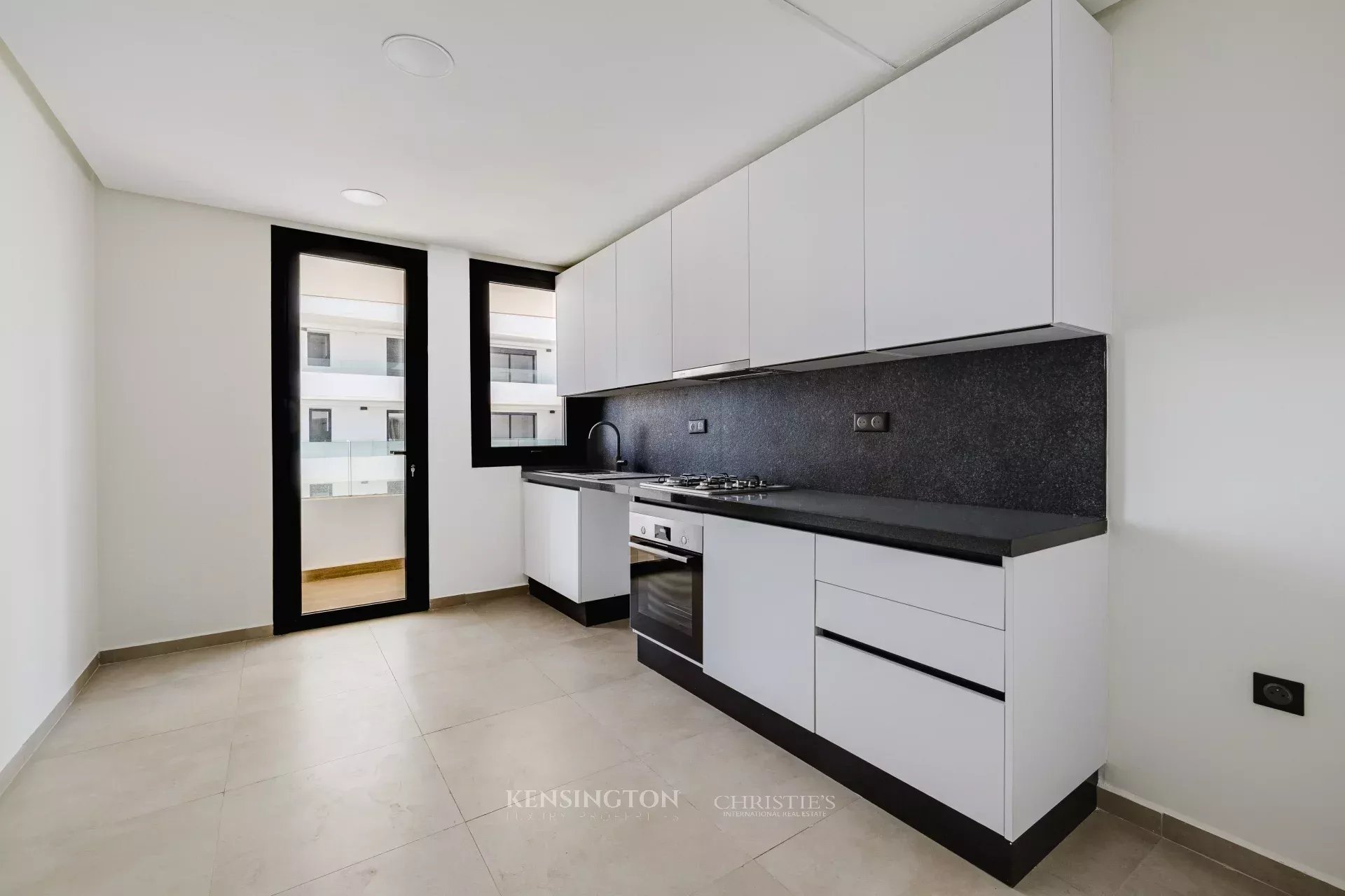 Brand New Luxury Apartment – 159 M² – CFC Casablanca (11th Floor) in Casablanca, Morocco