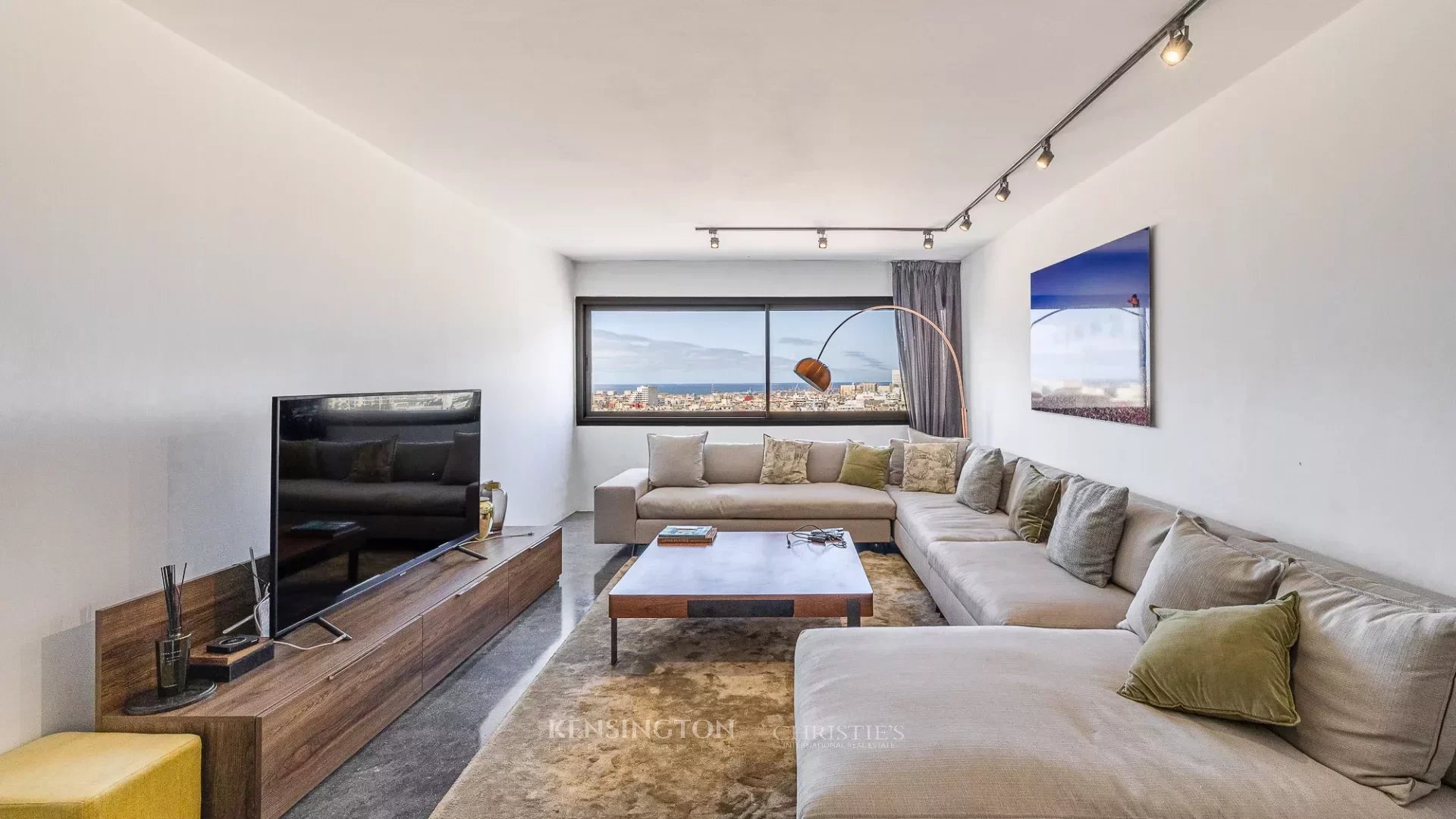 Duplexe Aldar in Casablanca, Morocco