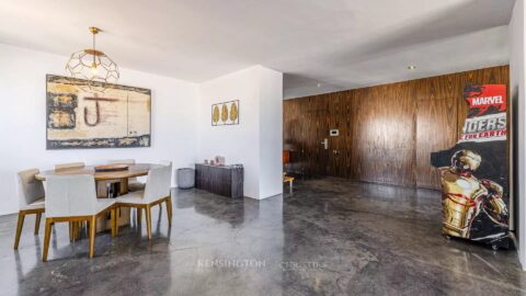 Duplexe Aldar in Casablanca, Morocco