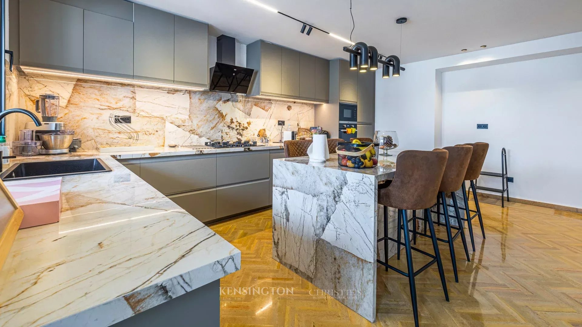 EXCEPTIONAL PENTHOUSE FOR SALE – CASABLANCA, GAUTHIER in Casablanca, Morocco