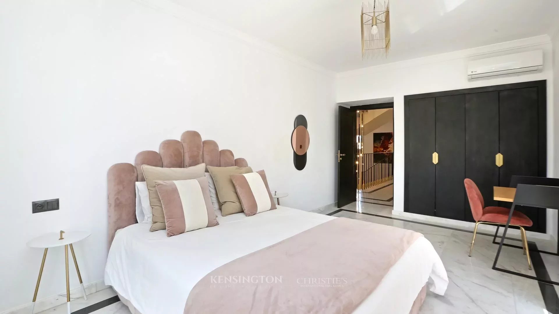 Flat Chrome in Marrakech, Morocco