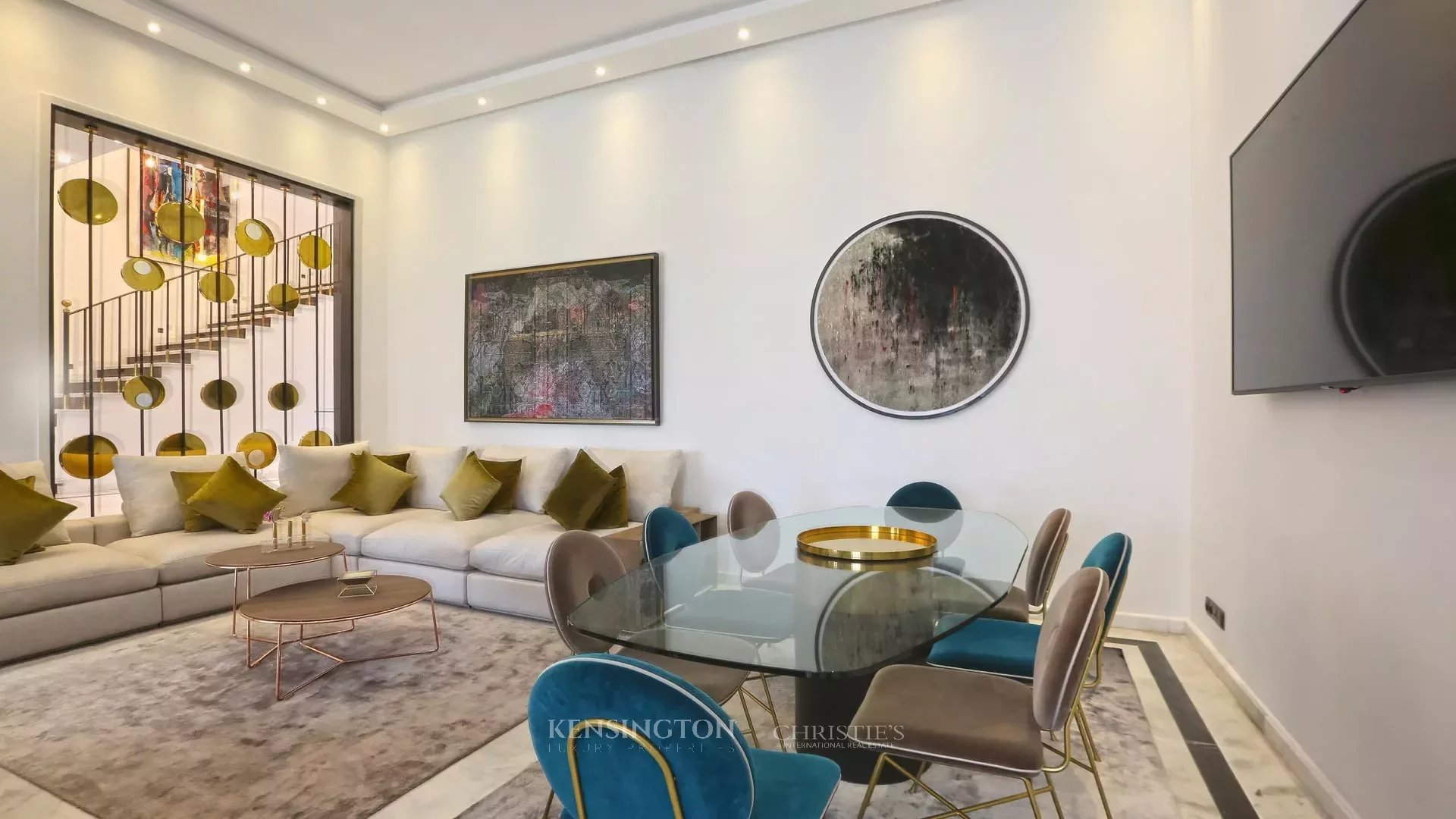 Flat Chrome in Marrakech, Morocco