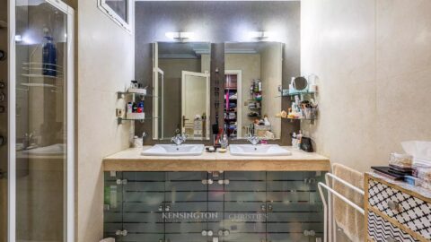 Luxueux Appartement Au Quartier Gauthier in Casablanca, Morocco