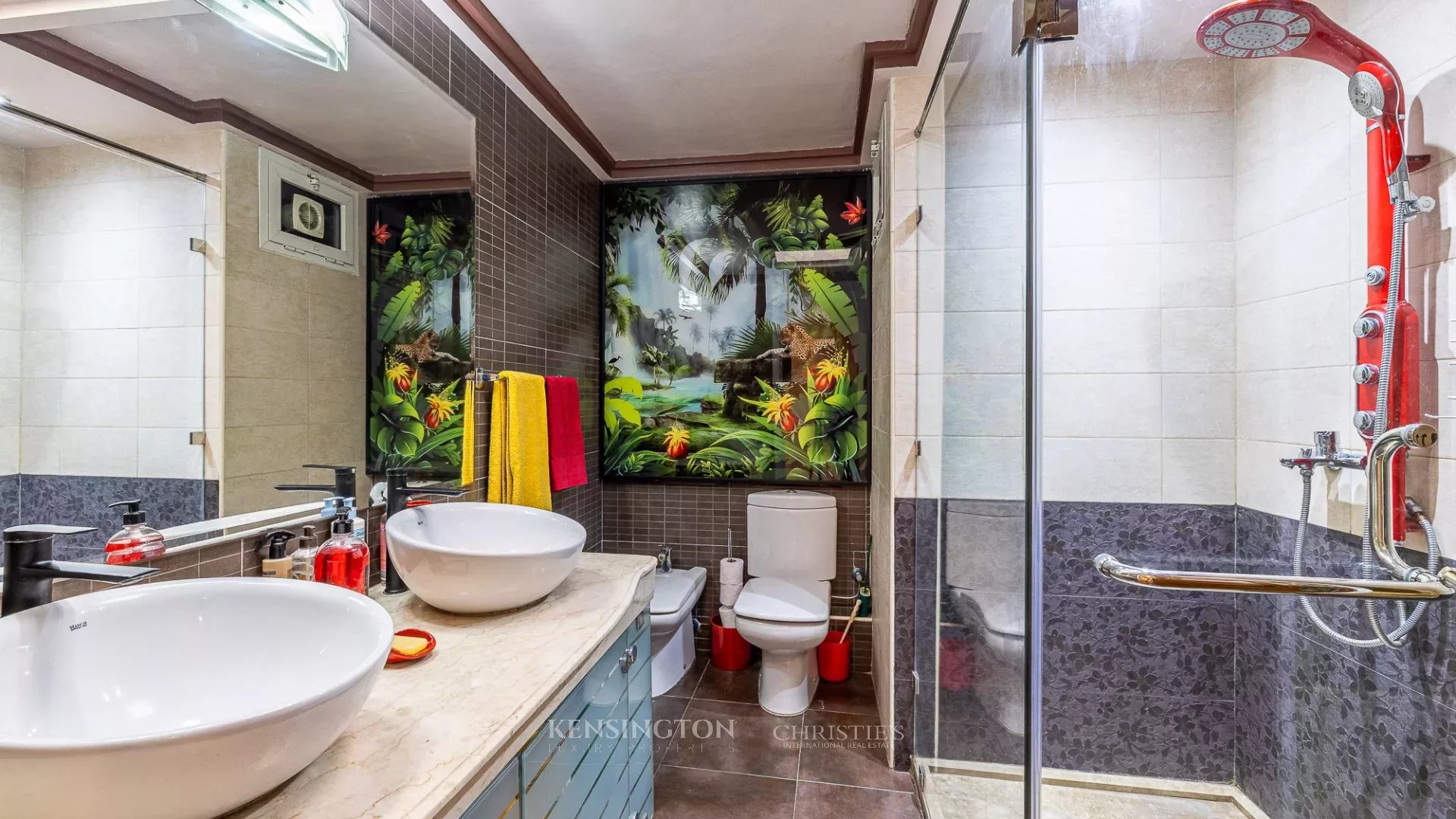 Luxueux Appartement Au Quartier Gauthier in Casablanca, Morocco