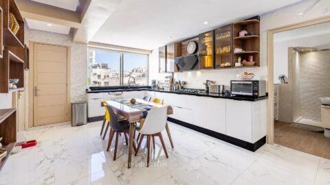 Luxueux Appartement Au Quartier Gauthier in Casablanca, Morocco