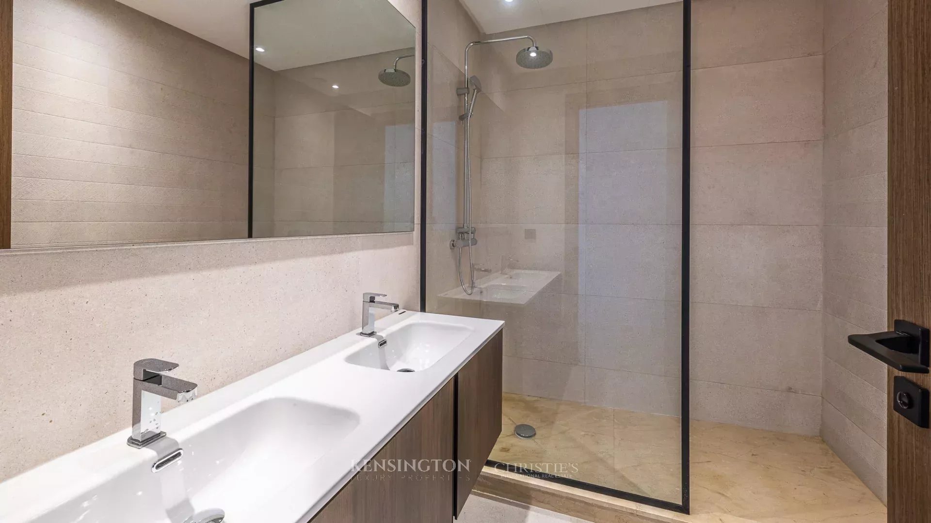 Luxurious Apartment For Rent In An Exclusive Residence – Ain Diab, Casablanca in Casablanca, Morocco