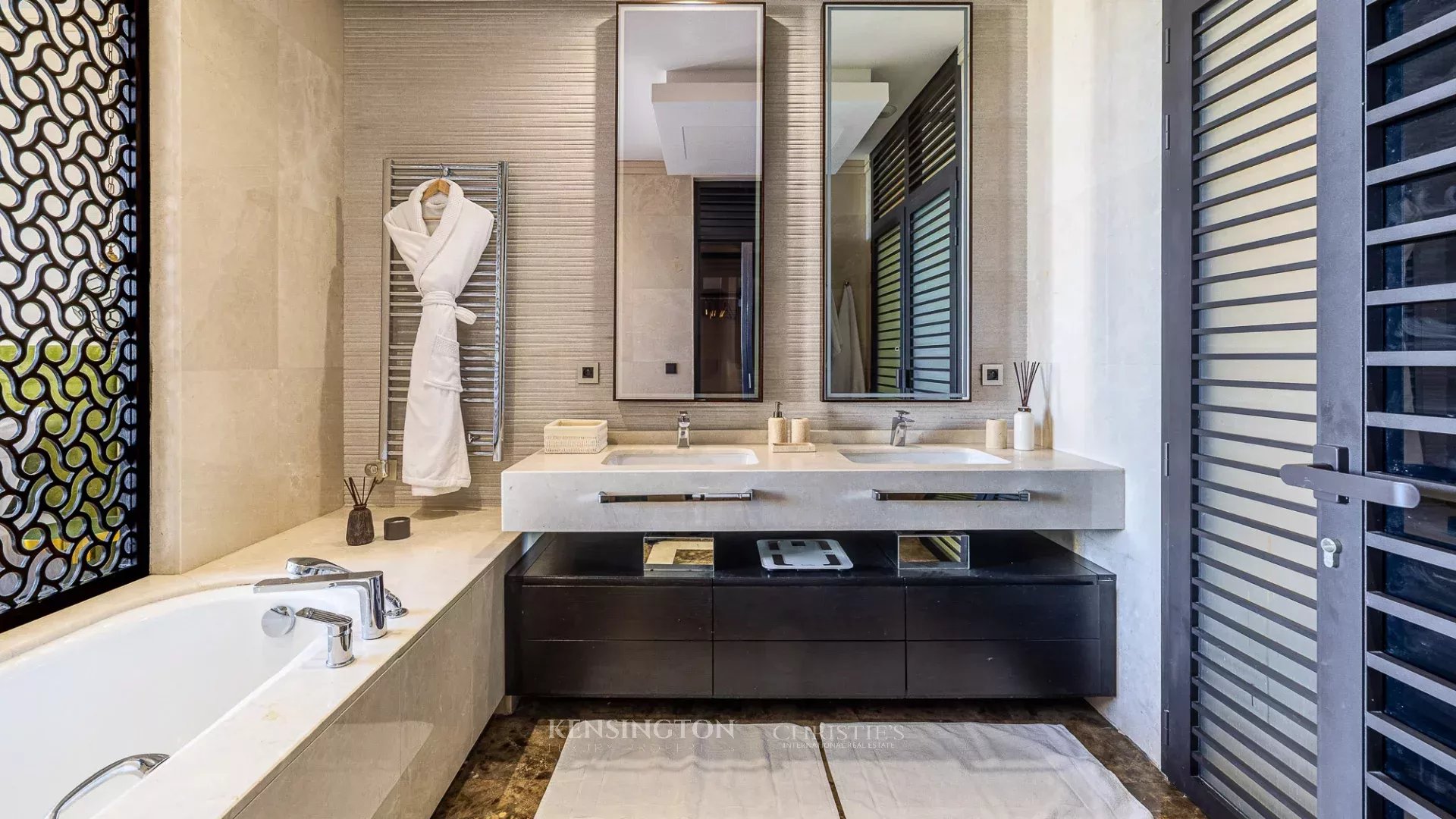 Luxury Penthouse With Private Pool – Four Seasons Residence Marrakech in Marrakech, Morocco