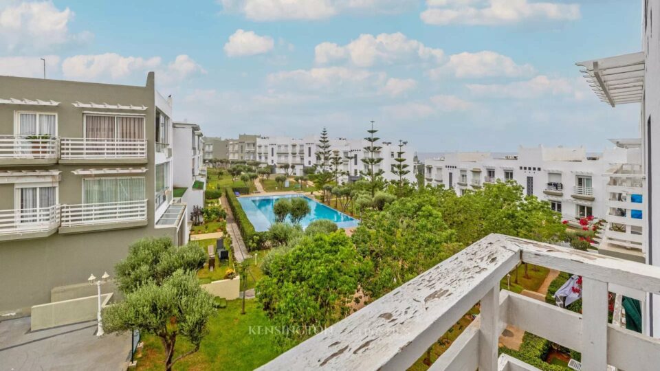 Magnolia Apartment in Dar Bouazza, Morocco