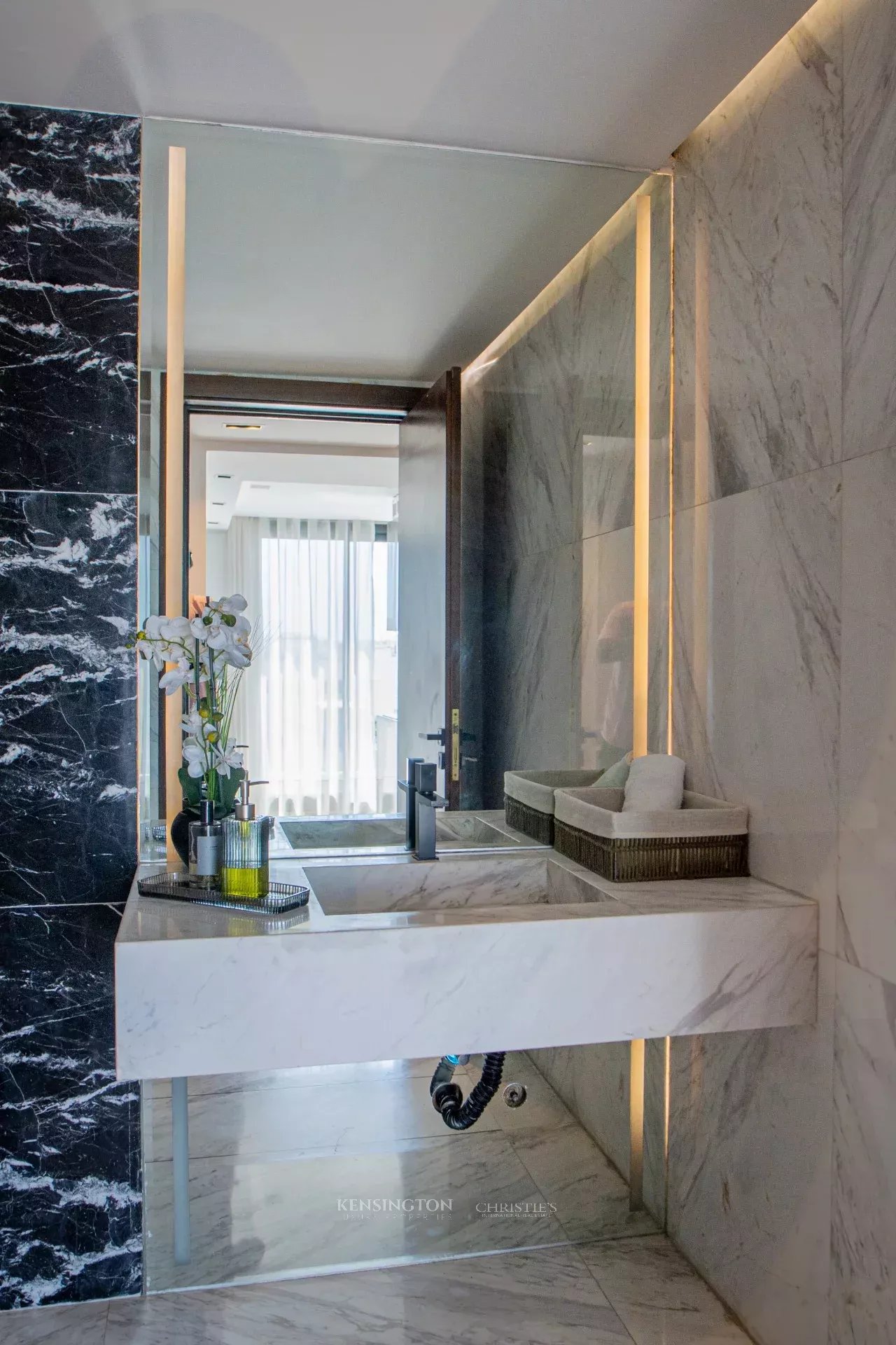 Penthouse Joy in Tanger, Morocco