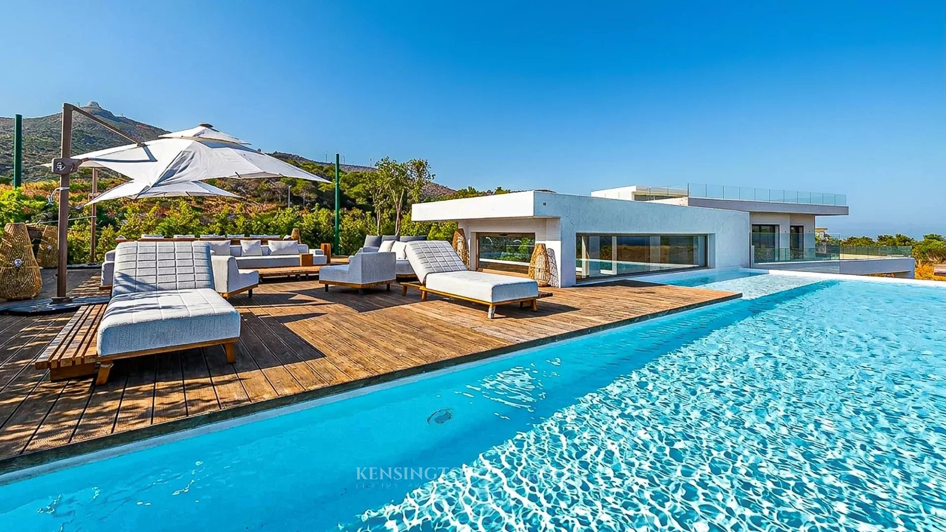 Shiny فيلا in Cabo Negro, Morocco