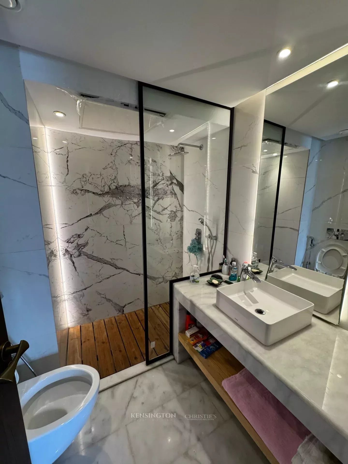 Exceptional Furnished Studio in the Heart of the Palmier District, Casablanca in Casablanca, Morocco