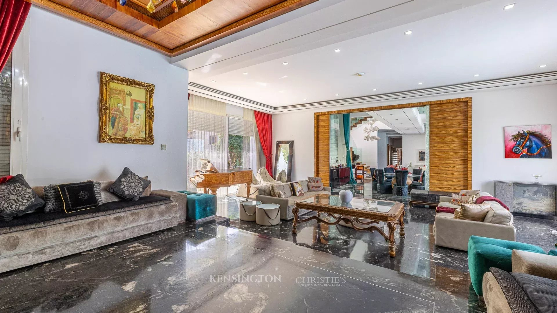 Villa Bella Vista+ Land 5600 M2 Price 12500 Dhs M2 in Casablanca, Morocco