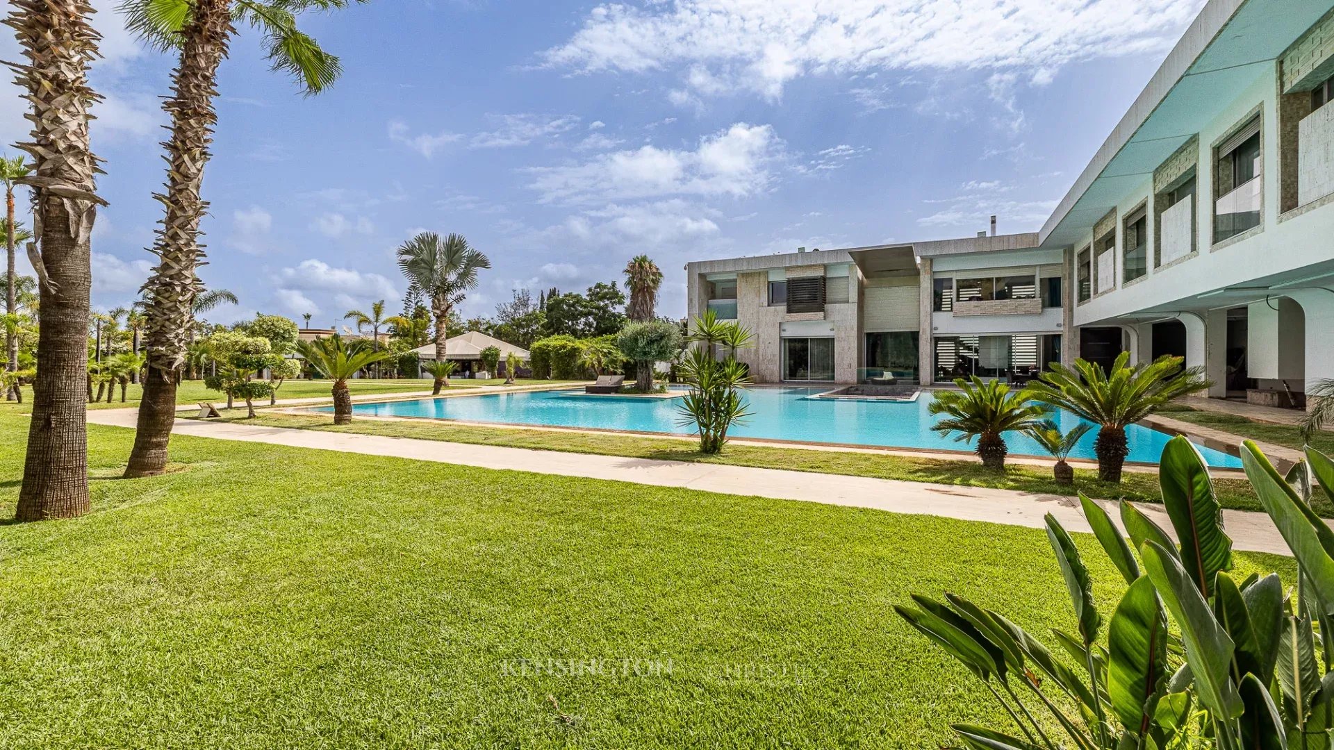 Villa Bella Vista+ Land 5600 M2 Price 12500 Dhs M2 in Casablanca, Morocco