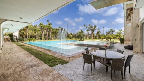 Villa Bella Vista+ Land 5600 M2 Price 12500 Dhs M2 in Casablanca, Morocco