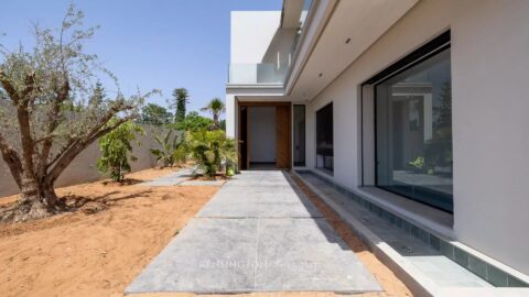 فيلا عصرية استثنائية – حي السويسي in Rabat, Morocco